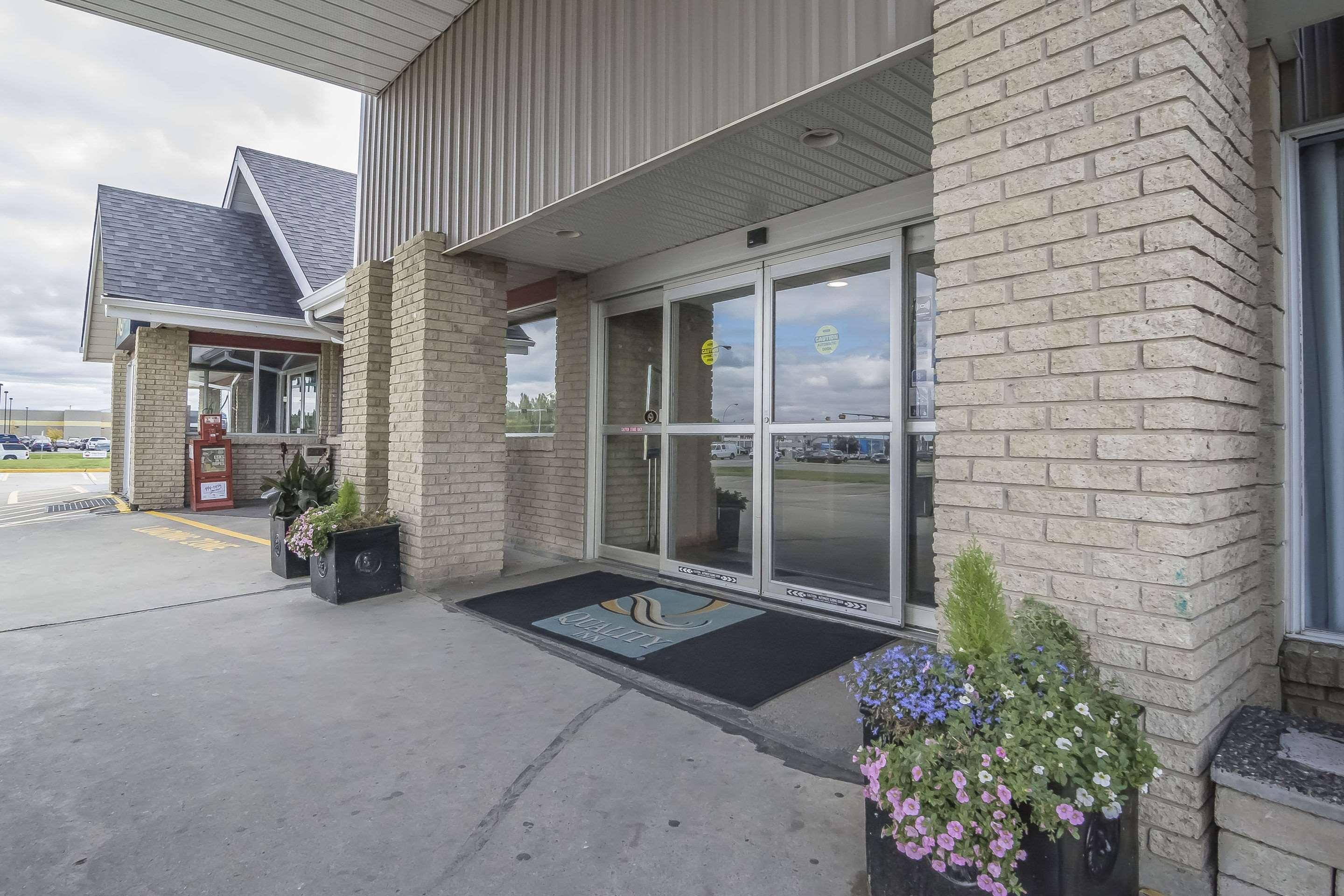 Quality Inn West Edmonton Exterior foto