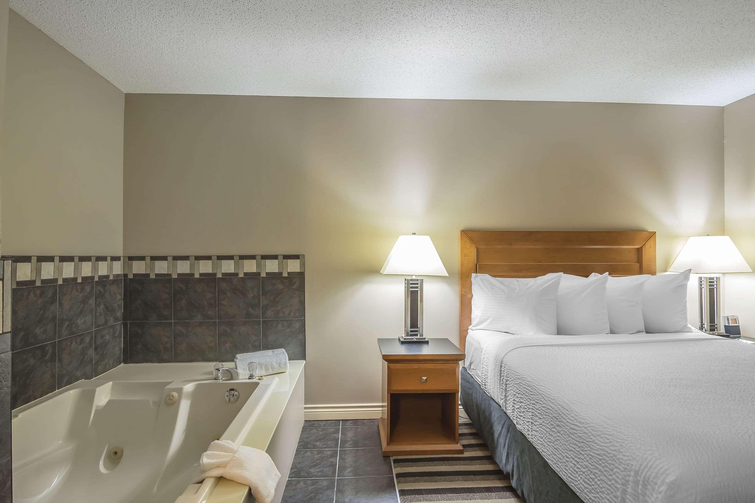 Quality Inn West Edmonton Exterior foto